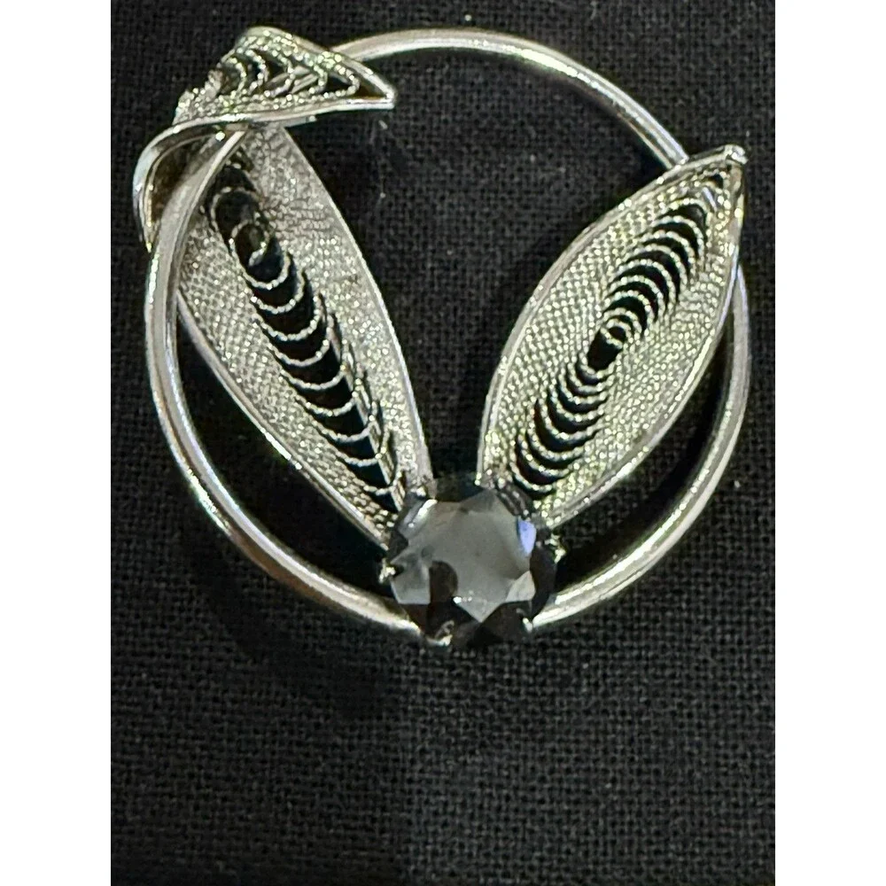 Vintage Mid Century Filigree Wreath Brooch Black Stone Pin Silver Tone  1” Appro